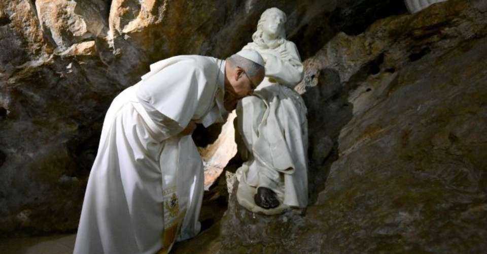Pope Leo visits mountainside shrines during his summer vacation
