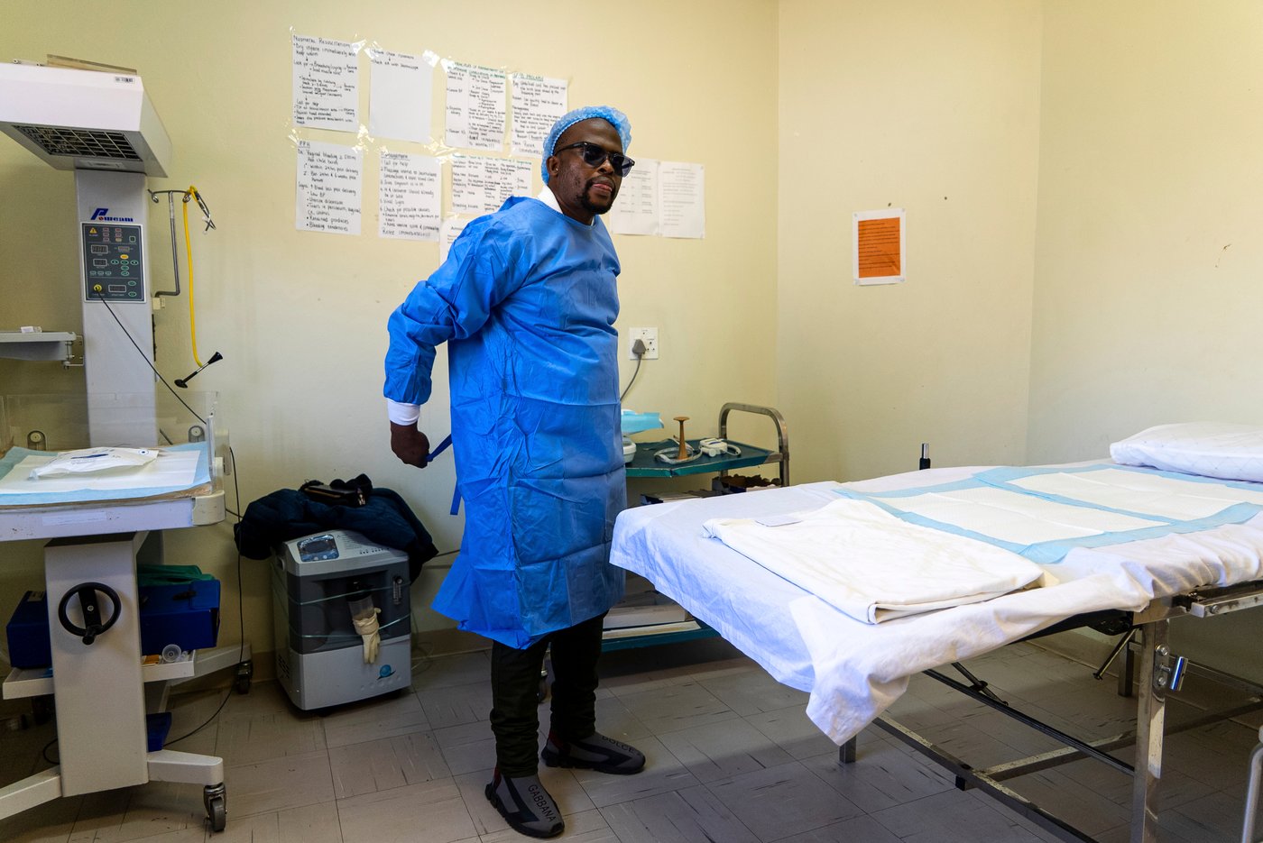 Africa's male midwives are rare but increasing in the fight against pregnancy deaths | iNFOnews.ca