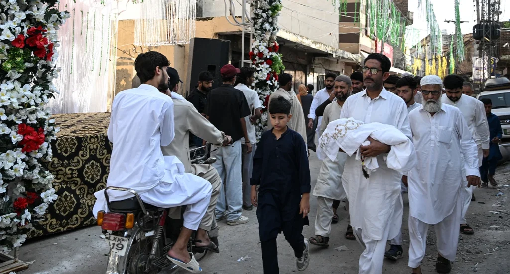 Only newborn survivor of Islamabad hospital fire dies under treatment — official